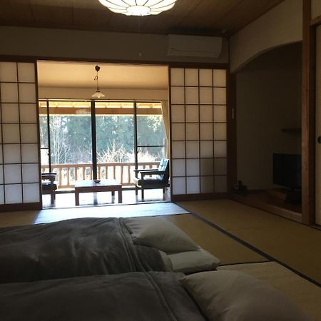 Hotel 山荘 紗羅樹 Syaranoki Yufu Esterno foto
