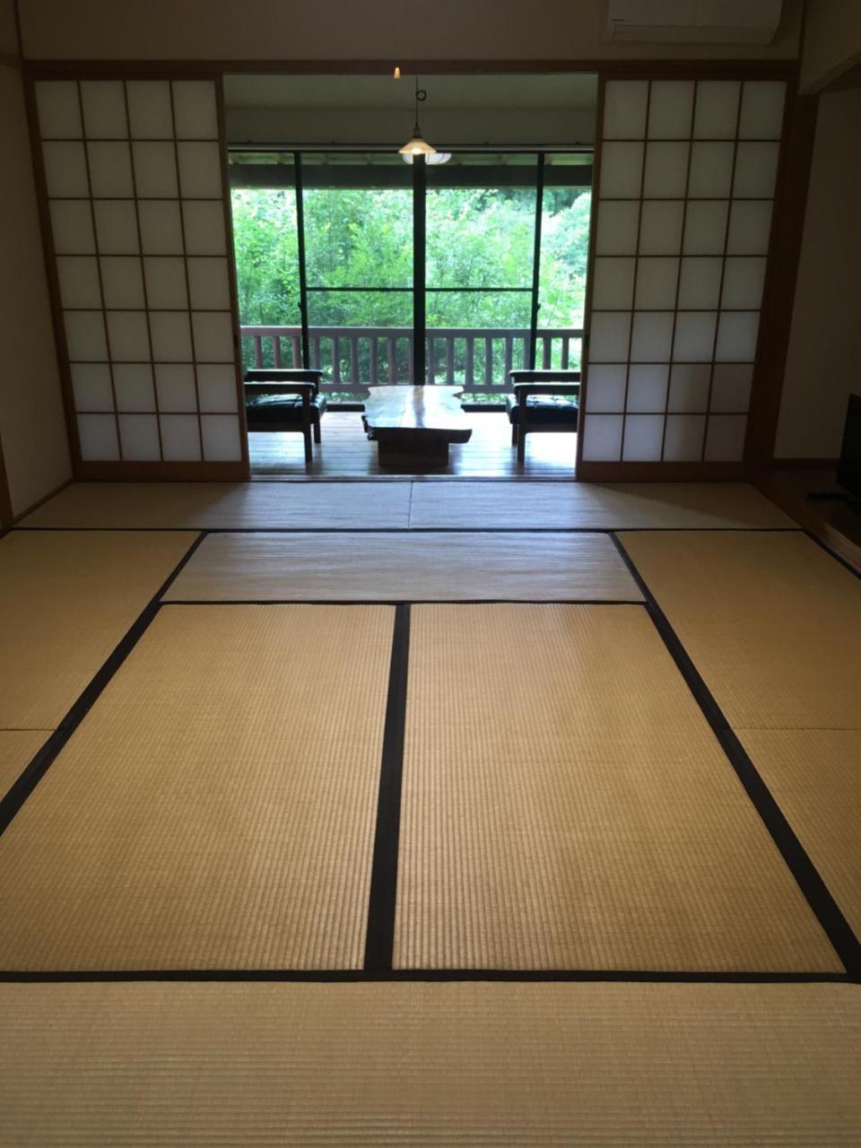 Hotel 山荘 紗羅樹 Syaranoki Yufu Esterno foto
