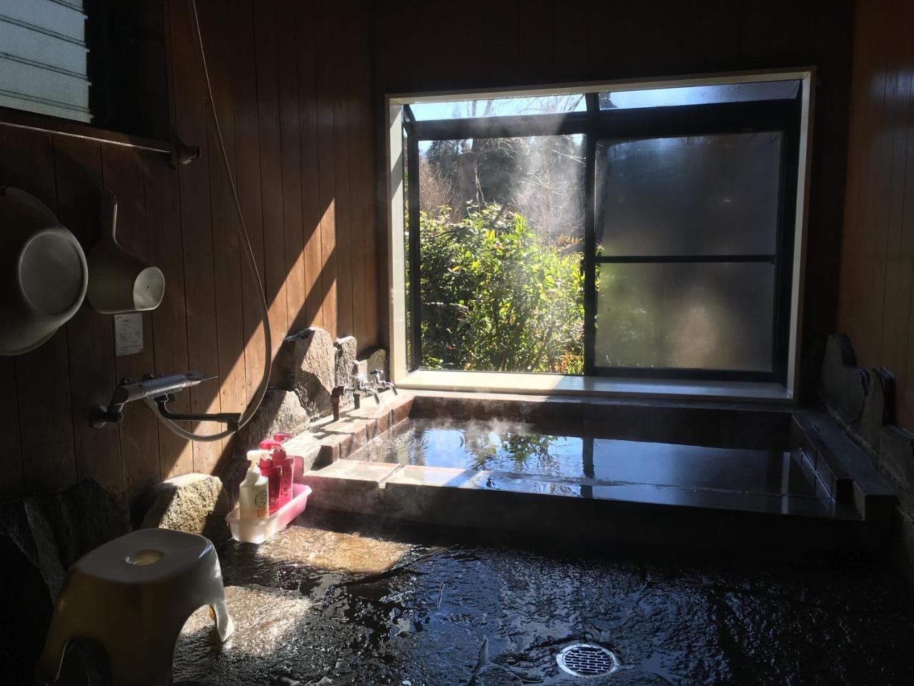 Hotel 山荘 紗羅樹 Syaranoki Yufu Esterno foto